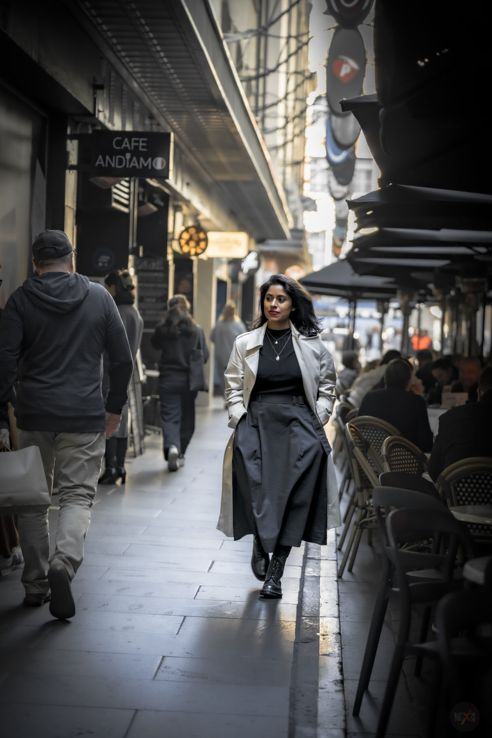Urban portrait shoot in the heart of Melbourne CBD—where city energy meets contemporary style – Melbourne CBD, Victoria